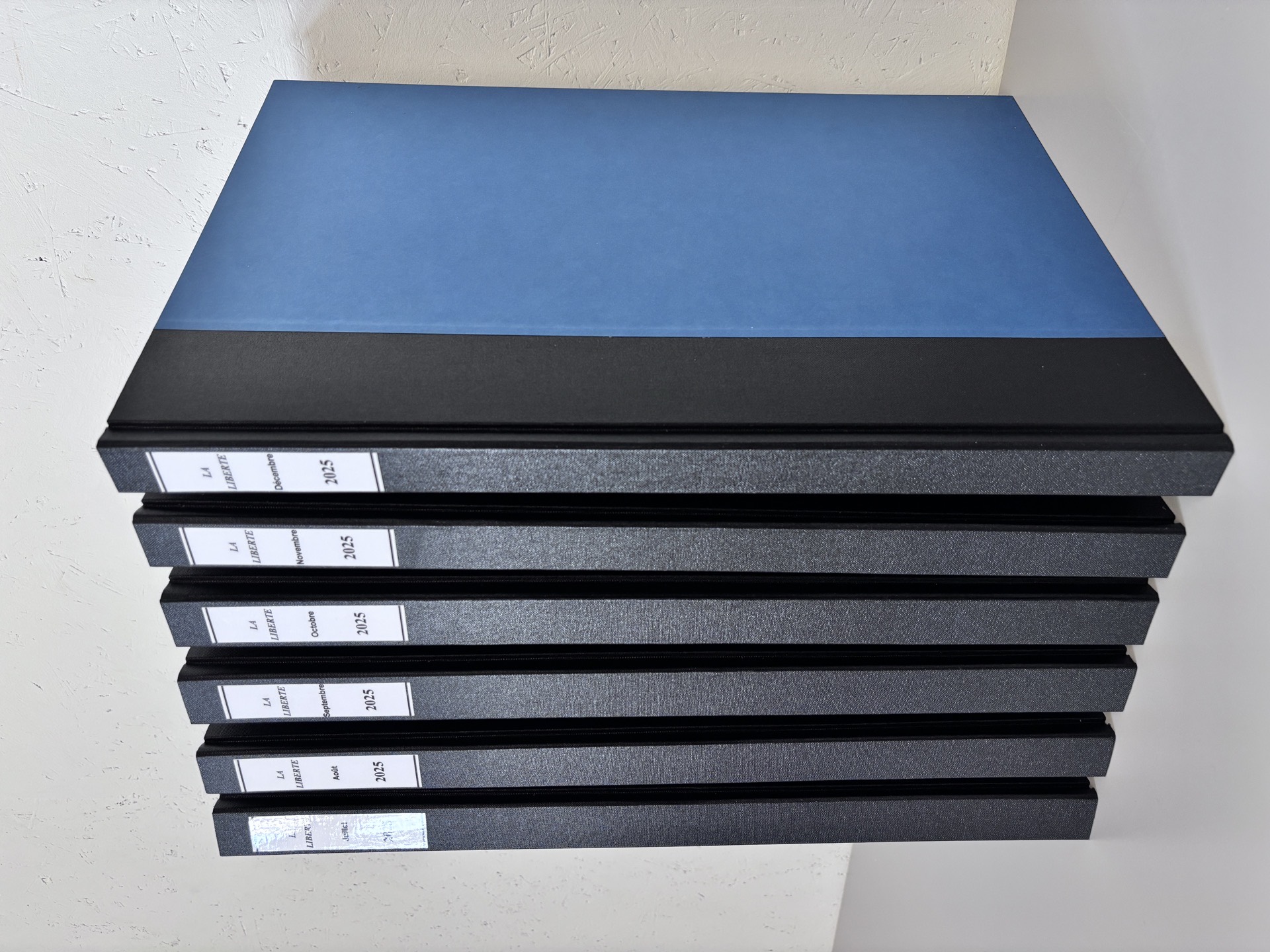 Série de carnets coordonnés – reliure administrative – Page à Page